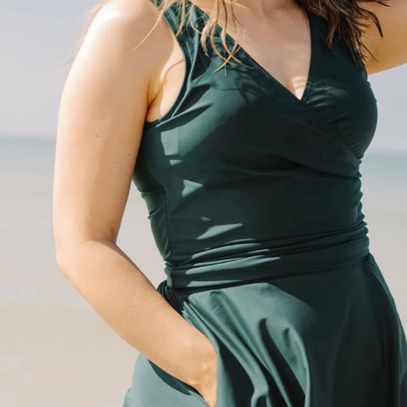 Honeymark basil wrap top - evergreen - Picture 3 of 3